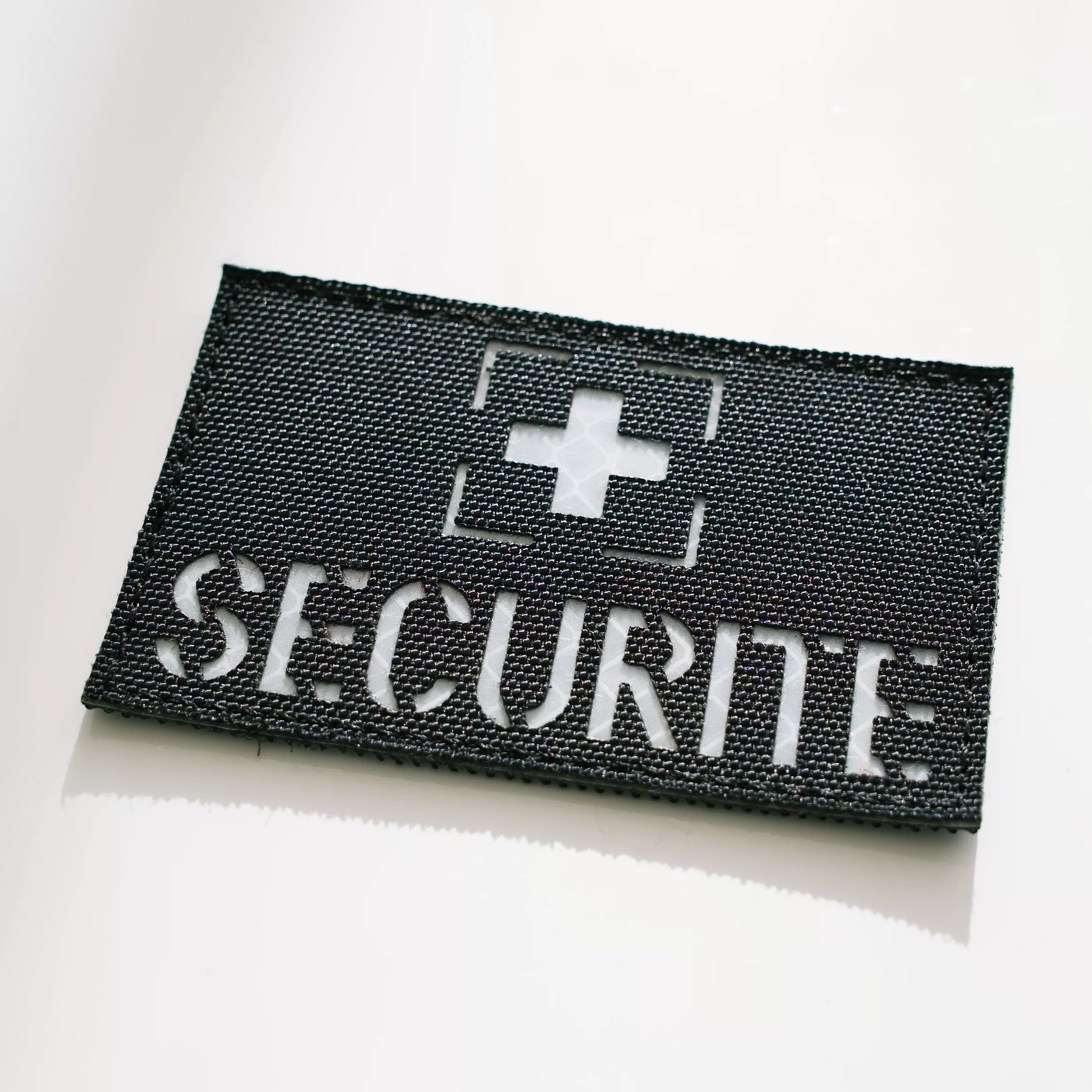 patch laser cut personnalisé sécurité privée suisse genève identification paradyse solutions